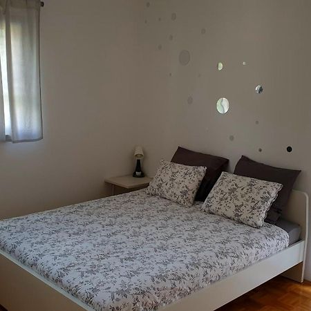 Apartment Emma Ljubljana - Free Parking, Ac, Wifi Eksteriør bilde