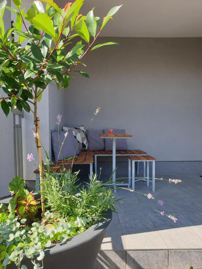 Apartment Emma Ljubljana - Free Parking, Ac, Wifi Eksteriør bilde