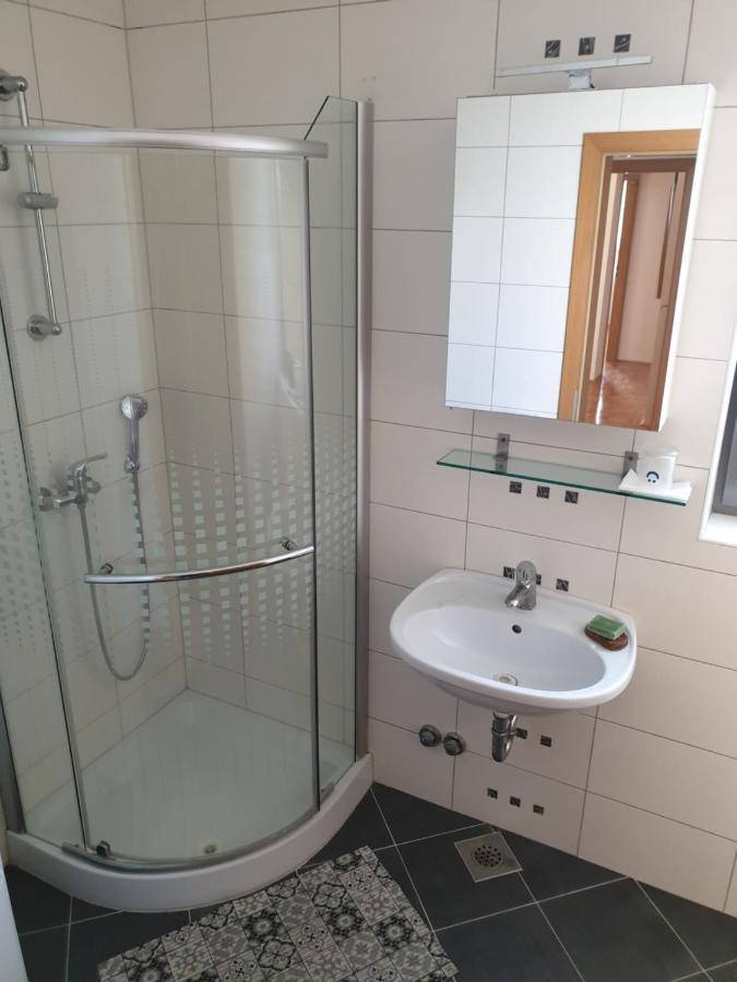 Apartment Emma Ljubljana - Free Parking, Ac, Wifi Eksteriør bilde